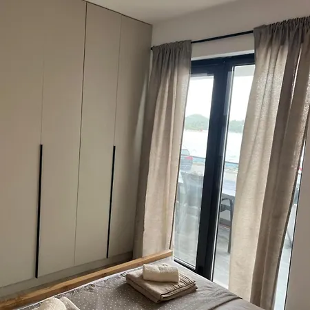 Lejlighed Apartman Leni -blace