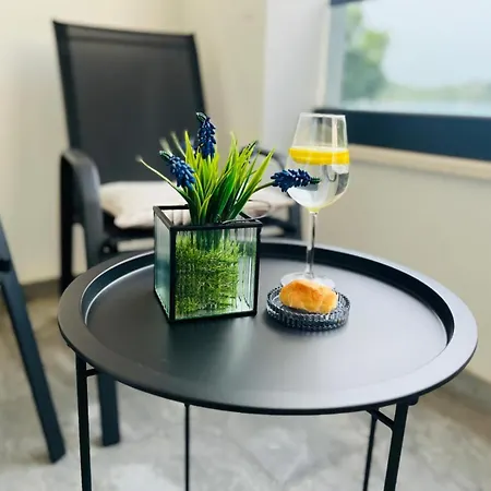 Lejlighed Apartman Leni -blace Blace
